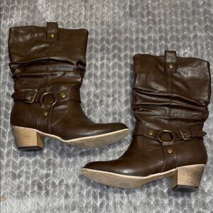 Cambridge Select Women's Pull-On Country Western Style Cowboy Boots.  Size 7